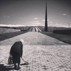 swallow fortress - dzidzernagapert - lady tending the memorial monument